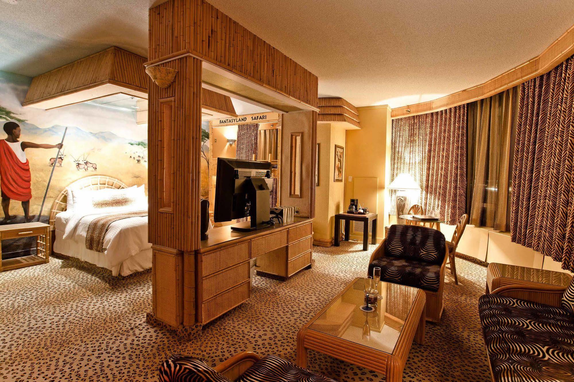 אדמונטון Fantasyland Hotel מראה חיצוני תמונה